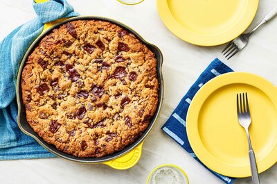 8 Warm Skillet Desserts So Good You’ll Eat Them Straight From the Pan