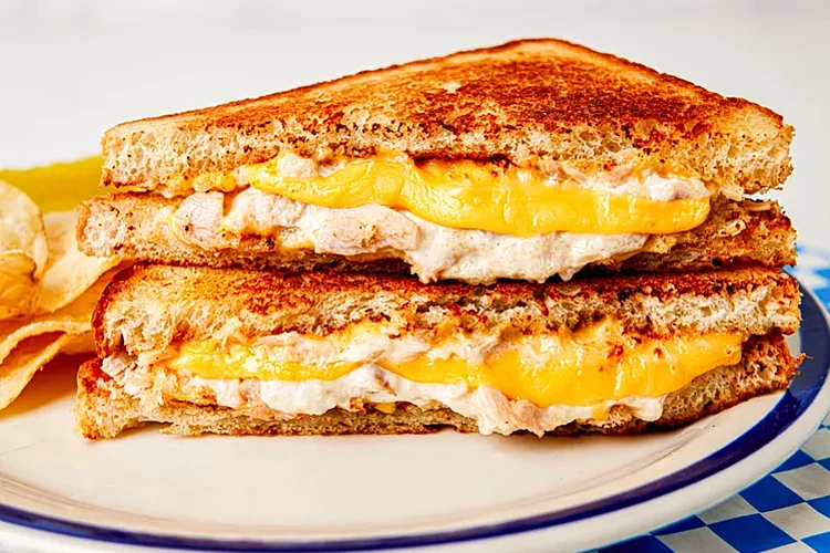 Diner-Style Tuna Melt