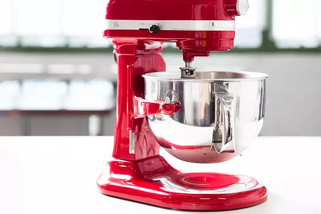 Which KitchenAid Stand Mixer Should You Buy?