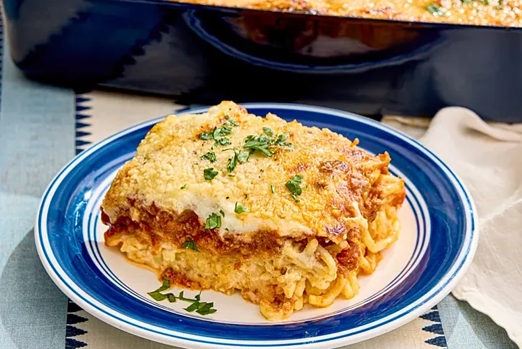 This Nostalgic Spaghetti Recipe Tastes Like a Million Bucks