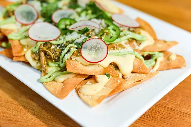 Green Chile Chicken Nachos