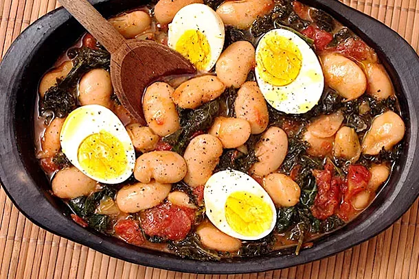 Butter Beans With Kale and Eggs