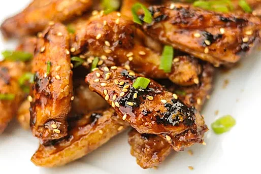 Hoisin-Glazed Chicken Wings 