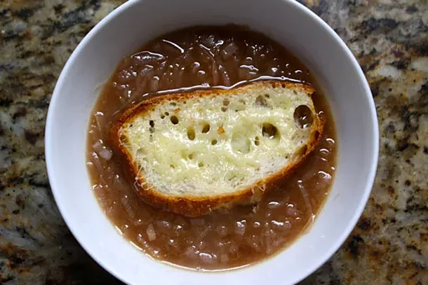 Caramelized Balsamic-Red Onion Soup