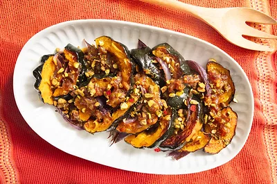 Acorn Squash With Caramelized Red Onions