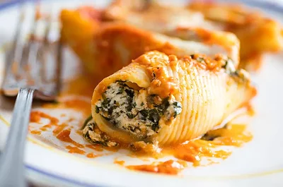 Classic Italian American Stuffed Shells