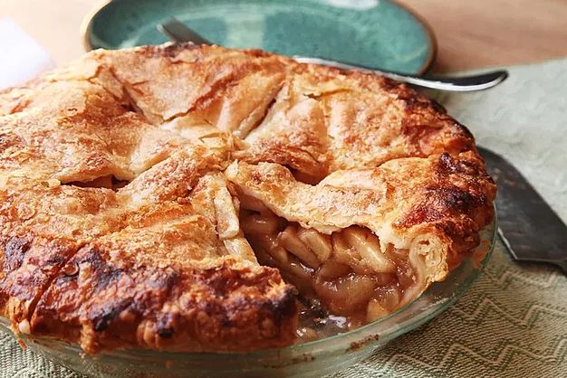 Gooey Apple Pie