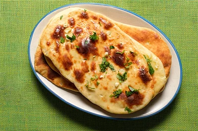 Easy Garlic Naan