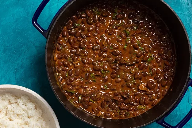 Njahi in Coconut Sauce