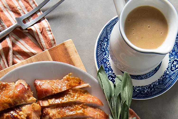 The Best Turkey Gravy Recipe