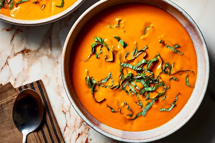 9 Cozy Soups That Warm You Up Fast on Cold Nights