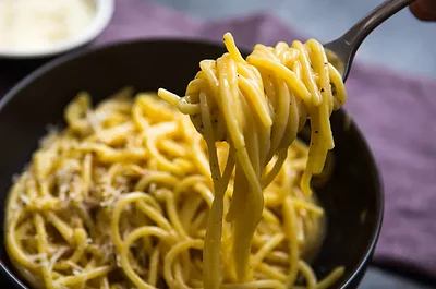 Spaghetti With Carbonara Sauce