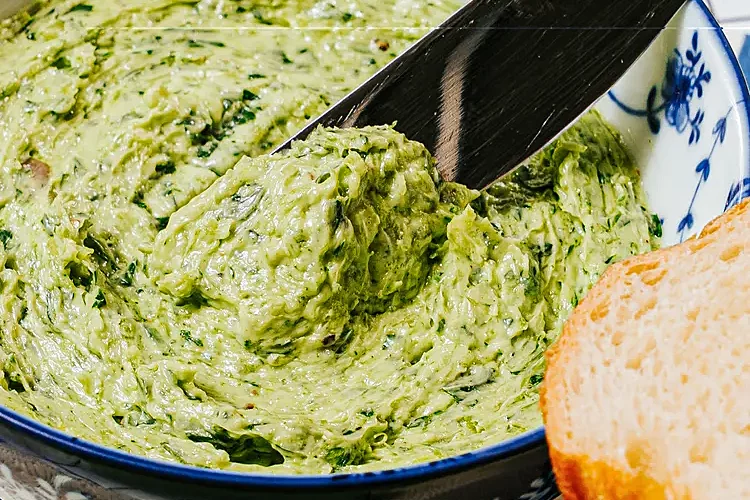 The 5-Ingredient French Recipe I Spoon Over Everything I Eat